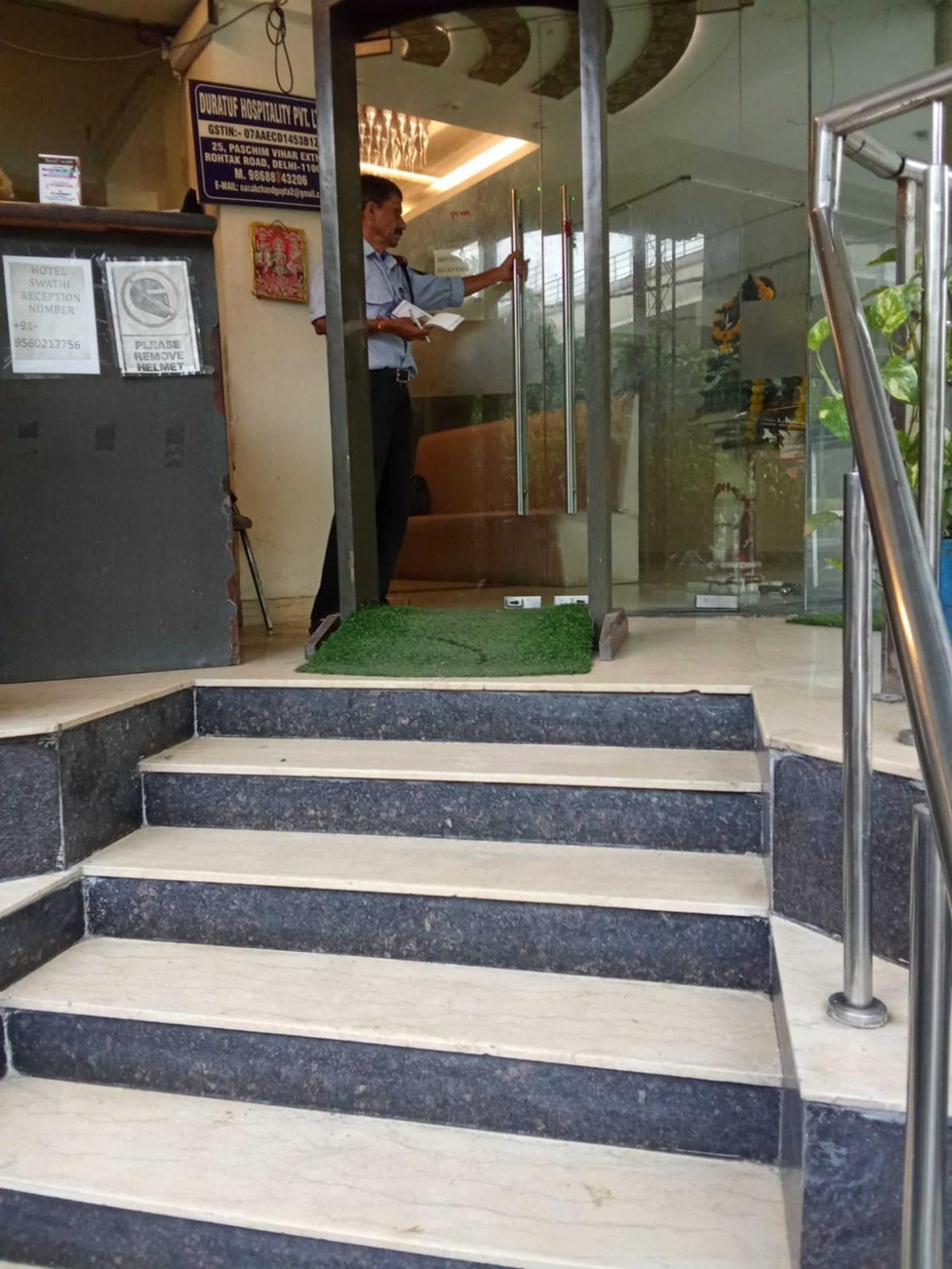 فندق Paschim Vihar دلهي المظهر الخارجي الصورة
